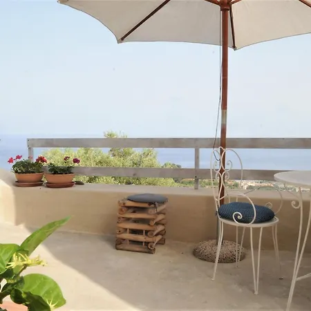 A Curtigghiara Loft Holiday home Savoca
